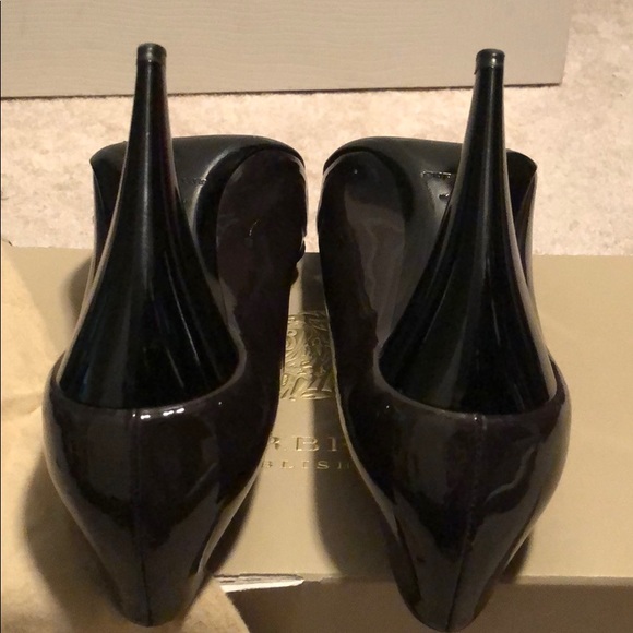Burberry patent leather pumps - Picture 7 of 9